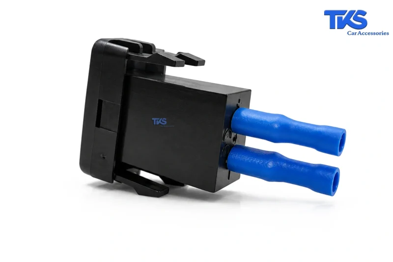شارژر پورت USB توکار خودرو کد TK30