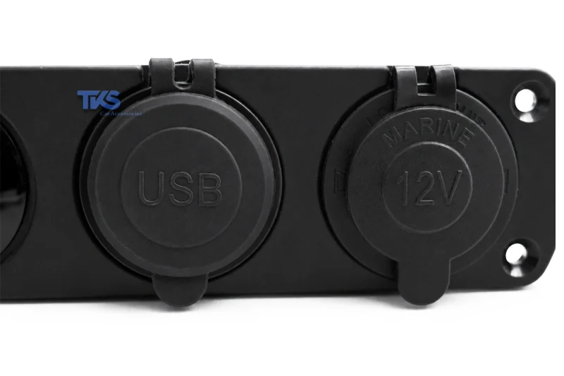 پنل پورت USB و فندکی خودرو کد TK34 - نمای پورت USB