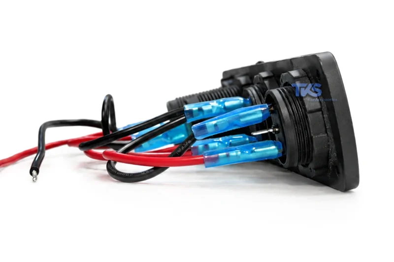 پنل پورت USB و فندکی خودرو کد TK34 - نمای پشت